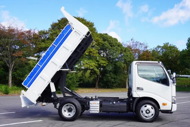 日野 デュトロ 2RG-XZU600T(2WD)の写真18