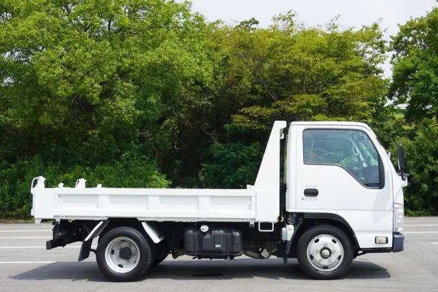 いすゞ エルフ TPG-NJR85AD(2WD)の写真11