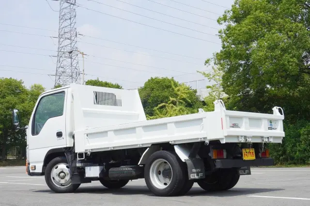 いすゞ エルフ TPG-NJR85AD(2WD)の写真13