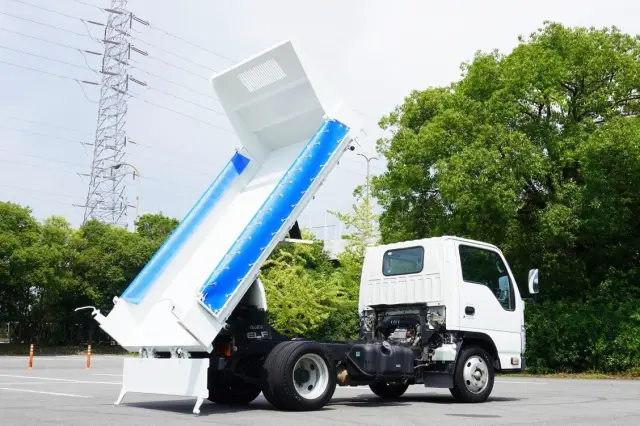 いすゞ エルフ TPG-NJR85AD(2WD)の写真20