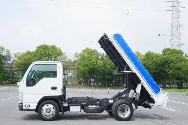 いすゞ エルフ TPG-NJR85AD(2WD)の写真23