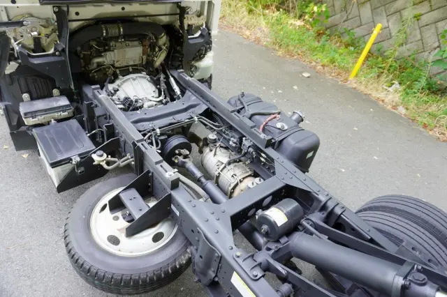 いすゞ エルフ TPG-NJR85AD(2WD)の写真31