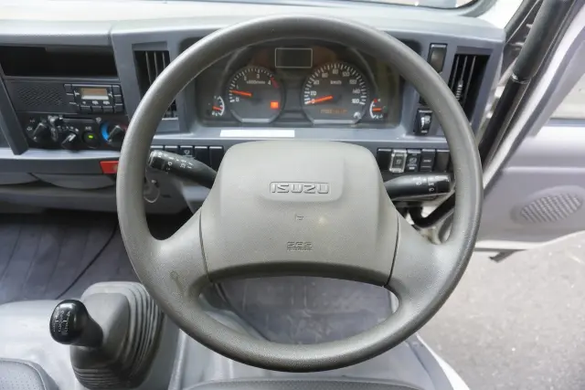 いすゞ エルフ TPG-NJR85AD(2WD)の写真40