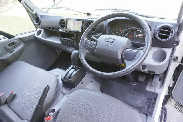 日野 デュトロ 2KG-XZC605M(2WD)の写真3