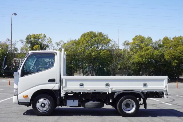 日野 デュトロ 2KG-XZC605M(2WD)の写真13