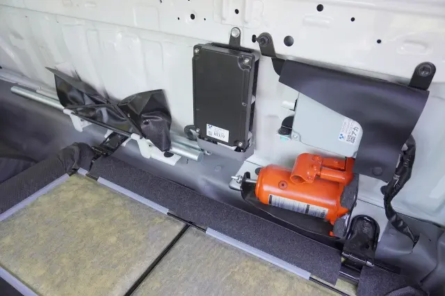 日野 デュトロ 2KG-XZC605M(2WD)の写真48