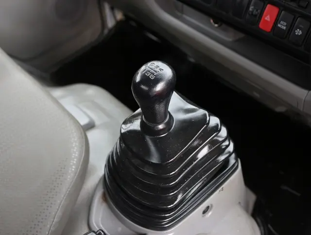 日野 デュトロ TKG-XZC610T(2WD)の写真35