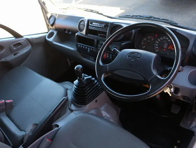 日野 デュトロ TKG-XZC610T(2WD)の写真31