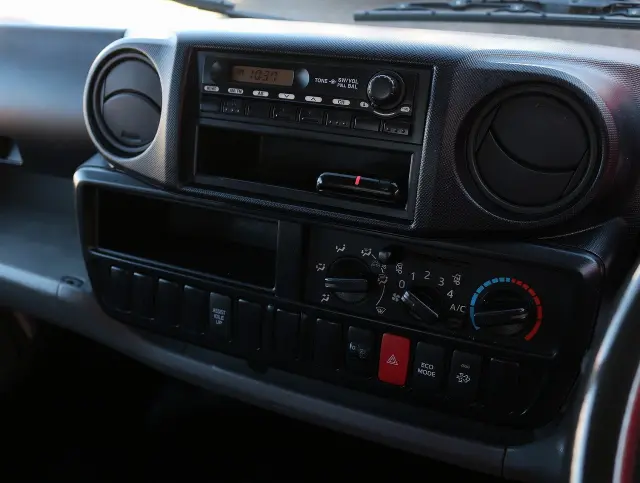 日野 デュトロ TKG-XZC610T(2WD)の写真36