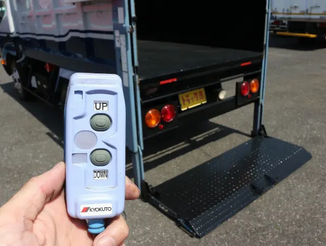 日野 デュトロ TKG-XZU600X(2WD)の写真39