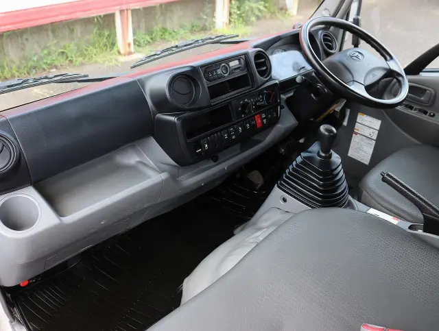 トヨタ ダイナ TKG-XZU675D(4WD)の写真36