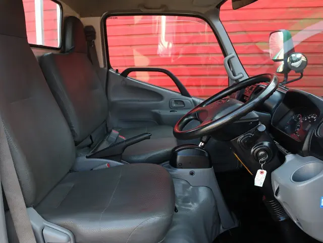 日野 デュトロ TPG-XZU605M(2WD)の写真30