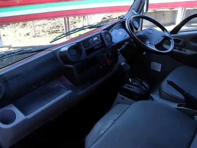 日野 デュトロ TPG-XZU605M(2WD)の写真32
