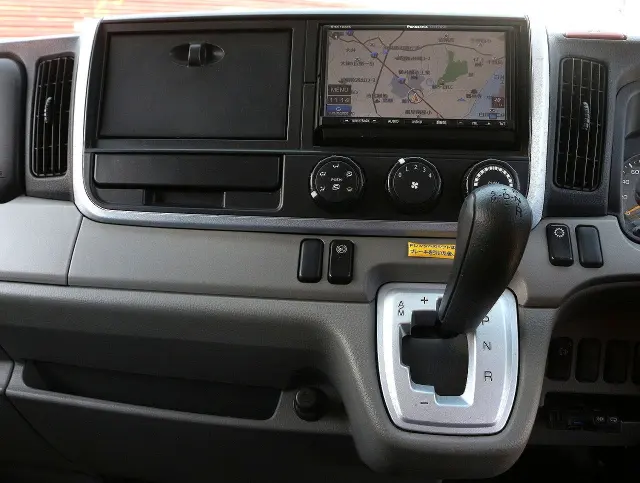 三菱 キャンター TPG-FGA20(4WD)の写真32
