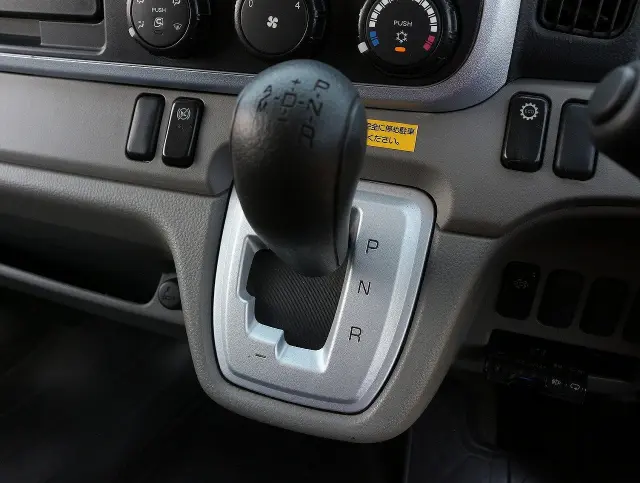三菱 キャンター TPG-FGA20(4WD)の写真33