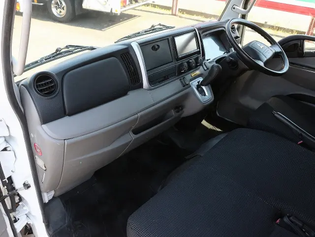 三菱 キャンター TPG-FGA20(4WD)の写真39