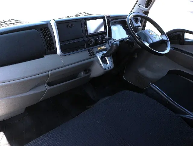 三菱 キャンター TPG-FGA20(4WD)の写真41