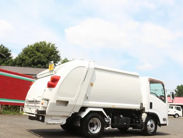いすゞ エルフ TKG-NMR85AN(2WD)の写真5