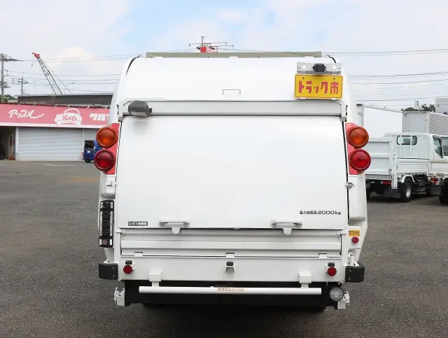 いすゞ エルフ TKG-NMR85AN(2WD)の写真6