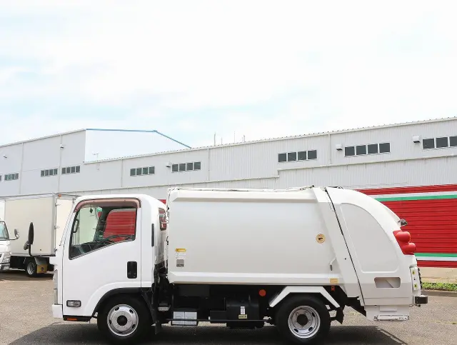 いすゞ エルフ TKG-NMR85AN(2WD)の写真8