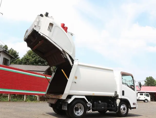いすゞ エルフ TKG-NMR85AN(2WD)の写真18
