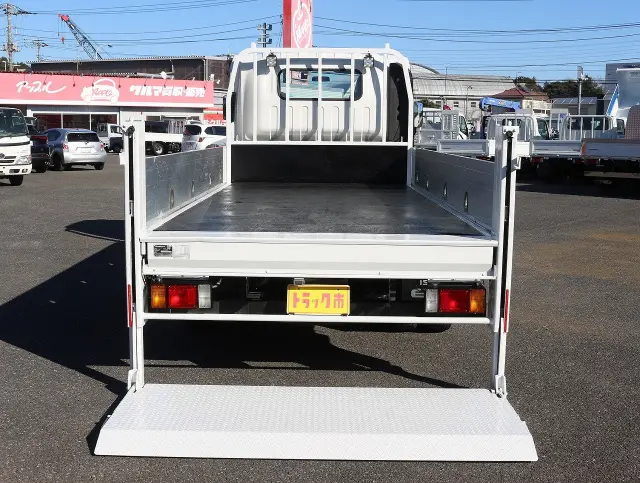 いすゞ エルフ 2RG-NNS88AN(4WD)の写真14