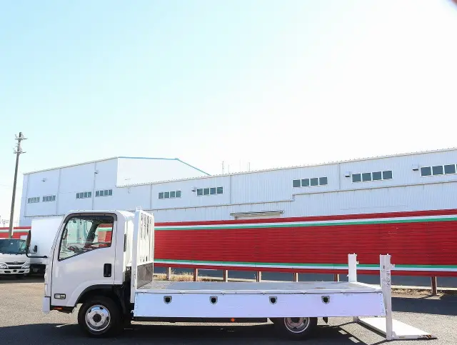 いすゞ エルフ 2RG-NNS88AN(4WD)の写真23