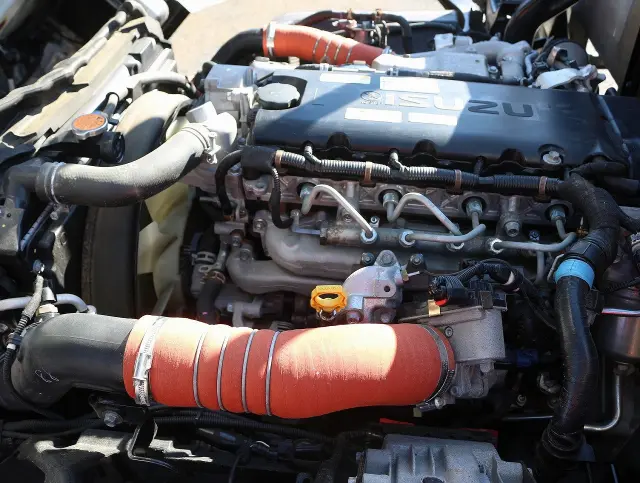 いすゞ エルフ 2RG-NNS88AN(4WD)の写真25