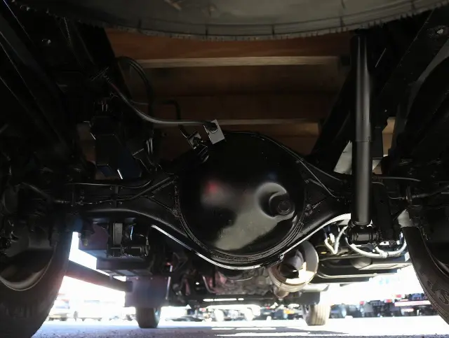 いすゞ エルフ 2RG-NNS88AN(4WD)の写真31