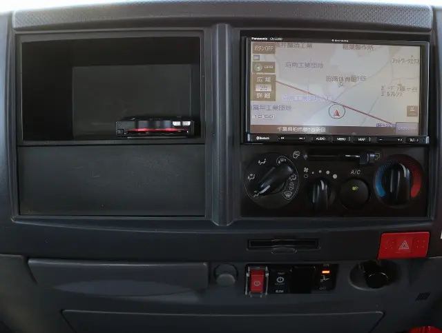 いすゞ エルフ 2RG-NNS88AN(4WD)の写真39