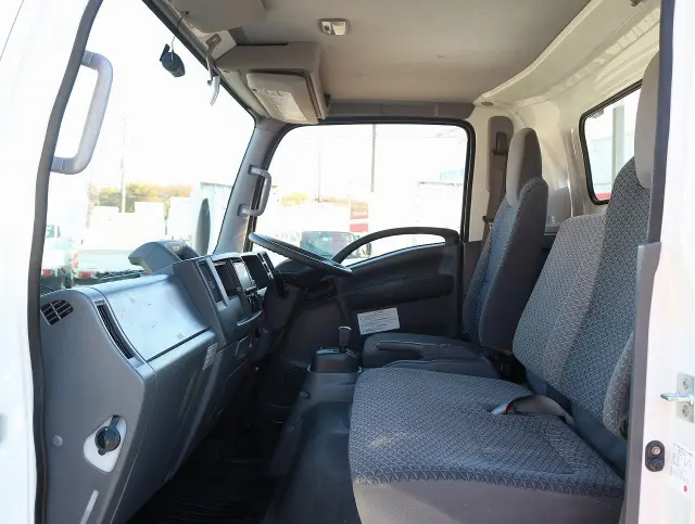 いすゞ エルフ 2RG-NNS88AN(4WD)の写真45