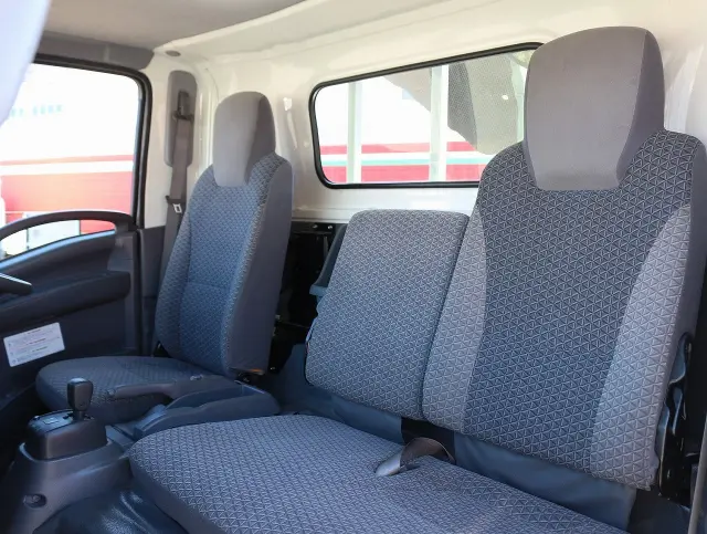 いすゞ エルフ 2RG-NNS88AN(4WD)の写真46