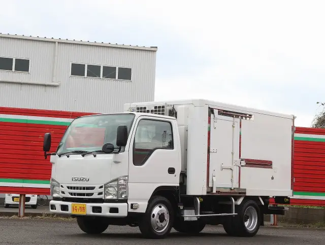 いすゞ エルフ TPG-NHS85AN(4WD)の写真1