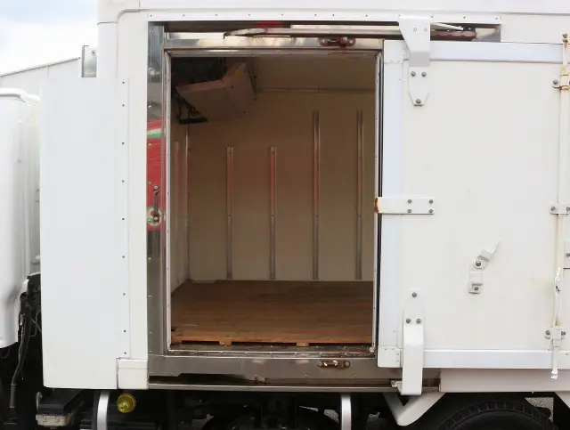 いすゞ エルフ TPG-NHS85AN(4WD)の写真11