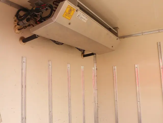 いすゞ エルフ TPG-NHS85AN(4WD)の写真12