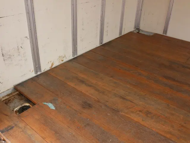 いすゞ エルフ TPG-NHS85AN(4WD)の写真13