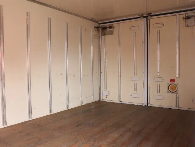 いすゞ エルフ TPG-NHS85AN(4WD)の写真14