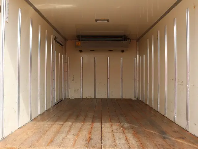 いすゞ エルフ TPG-NHS85AN(4WD)の写真17