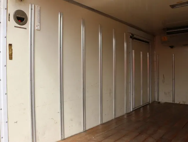 いすゞ エルフ TPG-NHS85AN(4WD)の写真18