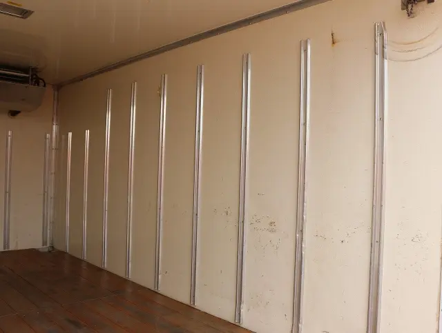 いすゞ エルフ TPG-NHS85AN(4WD)の写真19