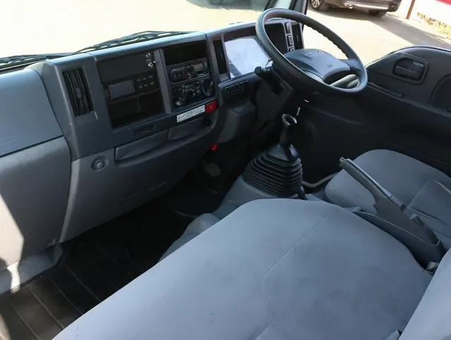 いすゞ エルフ TPG-NHS85AN(4WD)の写真46