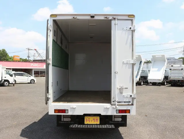三菱 キャンター TPG-FDA00(2WD)の写真10