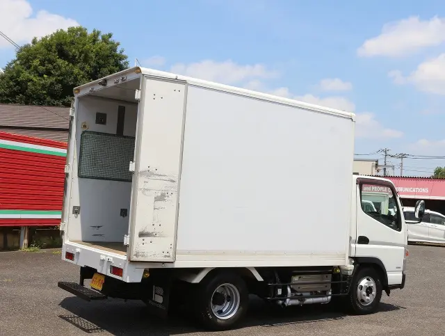 三菱 キャンター TPG-FDA00(2WD)の写真16