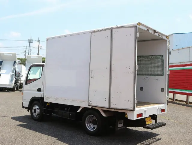 三菱 キャンター TPG-FDA00(2WD)の写真17