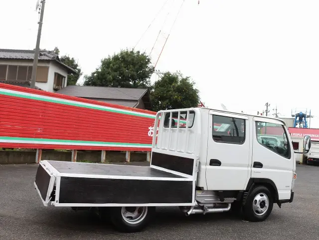 三菱 キャンター TPG-FDA00(4WD)の写真14