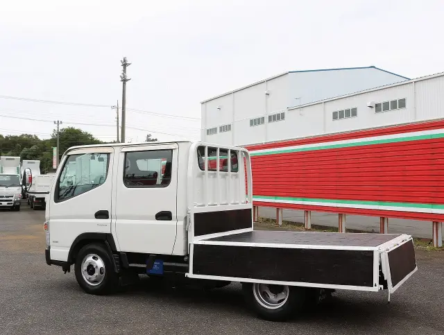 三菱 キャンター TPG-FDA00(4WD)の写真17