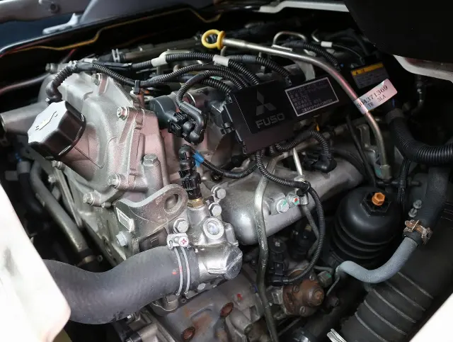 三菱 キャンター TPG-FDA00(4WD)の写真20
