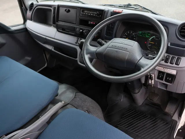 三菱 キャンター TPG-FDA00(4WD)の写真26