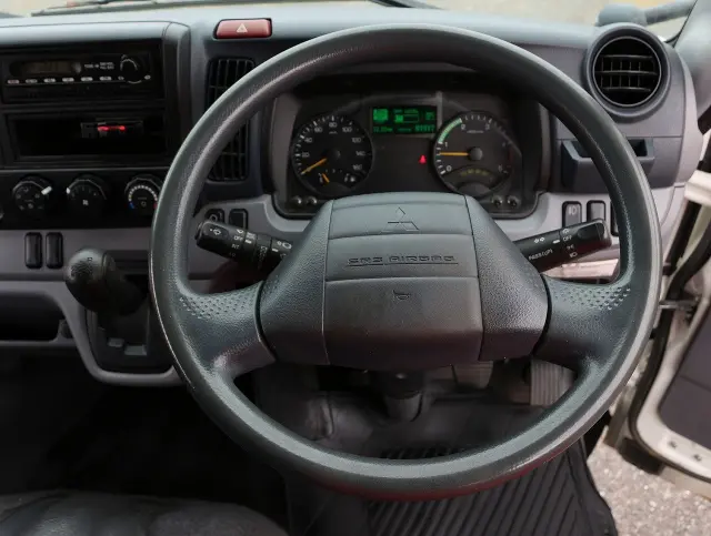 三菱 キャンター TPG-FDA00(4WD)の写真31