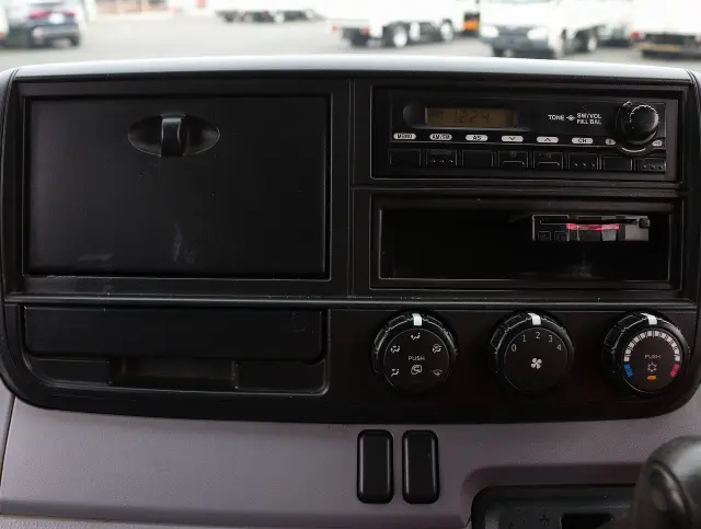 三菱 キャンター TPG-FDA00(4WD)の写真34